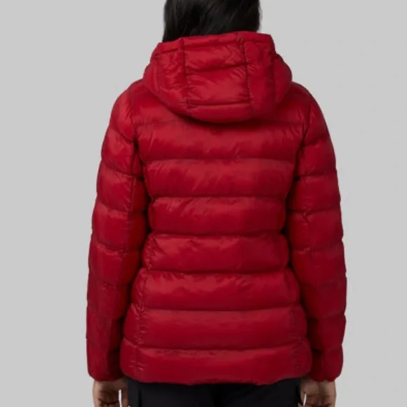 32 Degrees Women's Lightweight Cherry Puffer Jacket - Picture 2 of 3